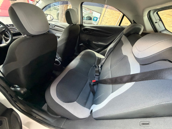 CHEVROLET Onix Hatch 1.0 4P FLEX LS