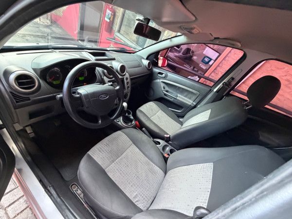 FORD Fiesta Sedan 1.0 4P FLEX