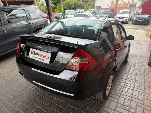 FORD Fiesta Sedan 1.6 4P FLEX