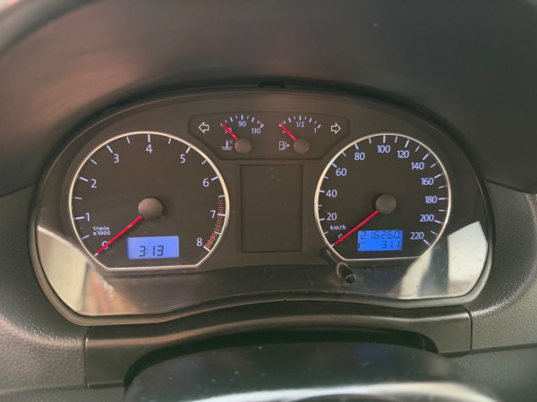 VOLKSWAGEN Polo Sedan 1.6 4P