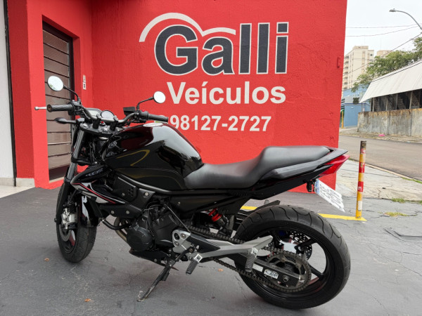 XJ6 600 F