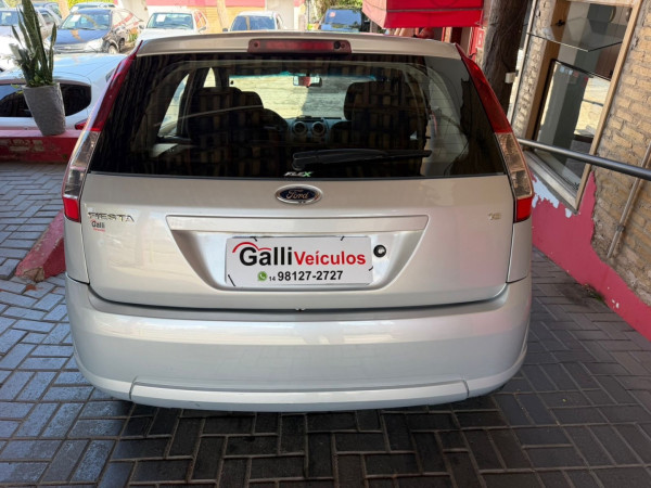 FORD Fiesta Hatch 1.6 4P FLEX