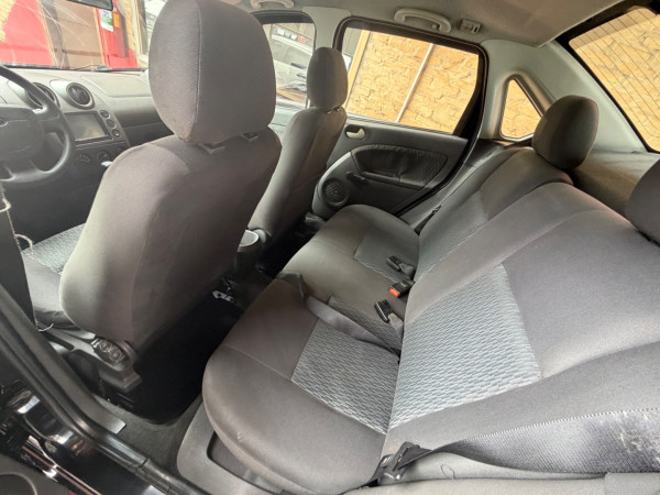 FORD Fiesta Sedan 1.6 4P FLEX
