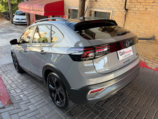 VOLKSWAGEN Nivus 1.0 4P FLEX 200 TSI HIGHLINE AUTOMÁTICO