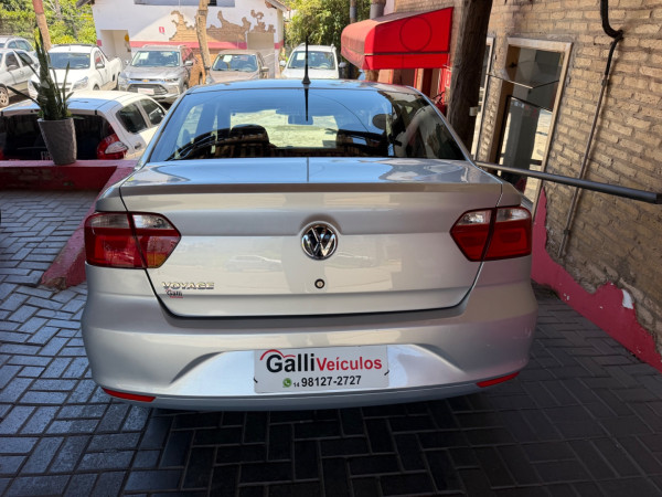 VOLKSWAGEN Voyage 1.0 4P FLEX