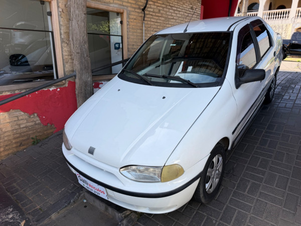 Siena 1.6 4P EL