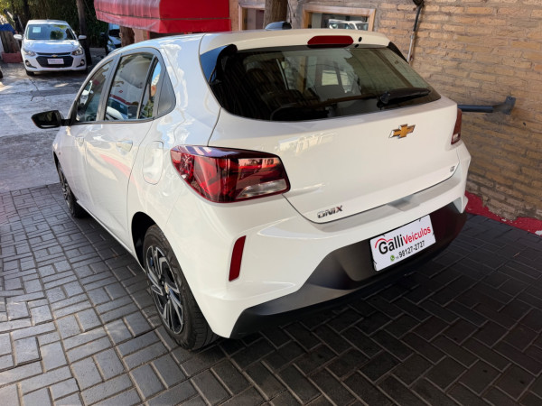 CHEVROLET Onix Hatch 1.0 4P FLEX LT