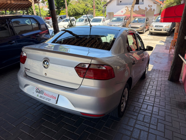 VOLKSWAGEN Voyage 1.0 4P FLEX