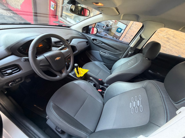 CHEVROLET Onix Hatch 1.0 4P FLEX JOY BLACK