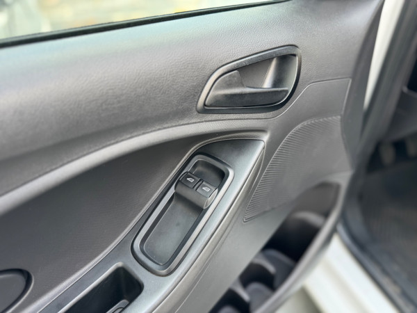 FORD Ka Hatch 1.0 12V 4P FLEX TI-VCT SE PLUS