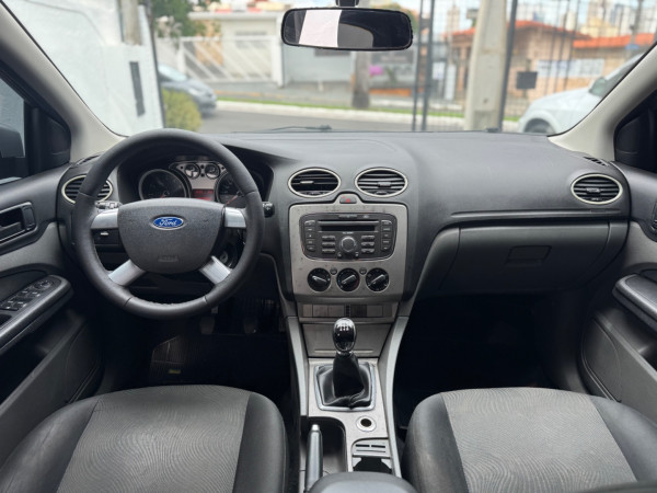 FORD Focus Hatch 1.6 4P GLX FLEX