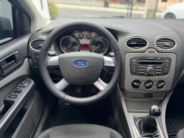 FORD Focus Hatch 1.6 4P GLX FLEX