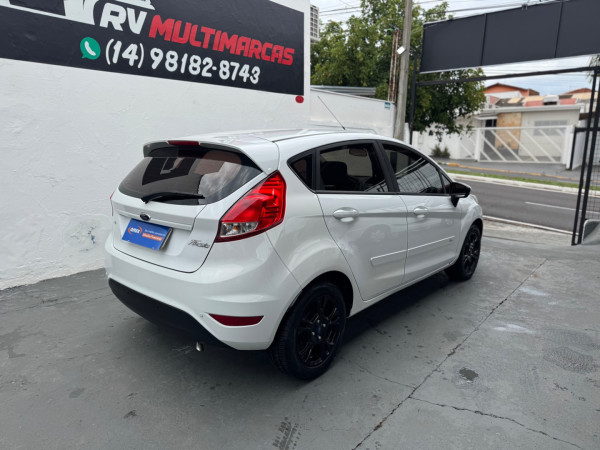 FORD Fiesta Hatch 1.6 4P SE PLUS FLEX AUTOMÁTICO