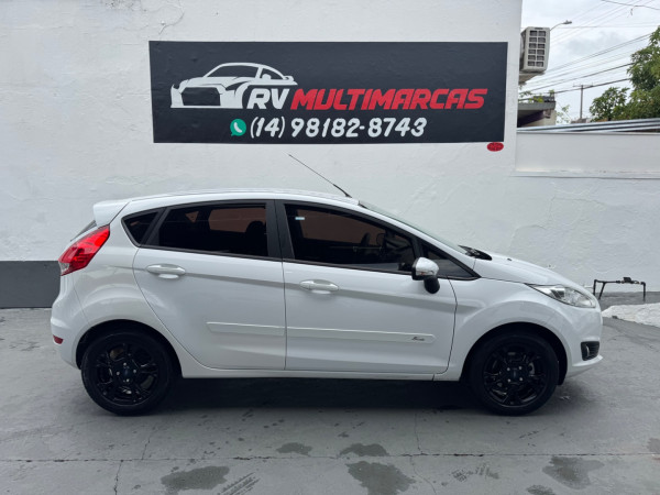 FORD Fiesta Hatch 1.6 4P SE PLUS FLEX AUTOMÁTICO