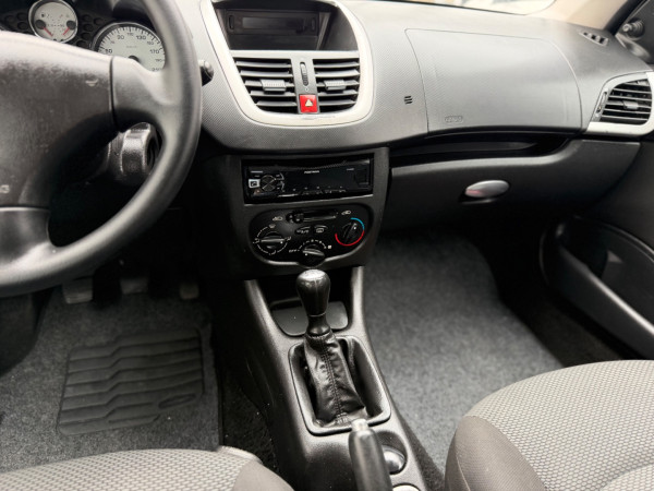 PEUGEOT 207 Sedan 1.4 4P PASSION XR FLEX