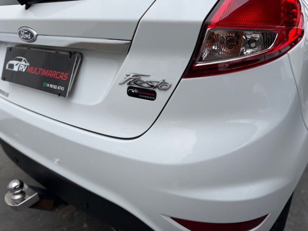 FORD Fiesta Hatch 1.6 4P TITANIUM FLEX AUTOMÁTICO