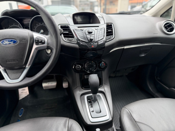 FORD Fiesta Hatch 1.6 4P TITANIUM FLEX AUTOMÁTICO