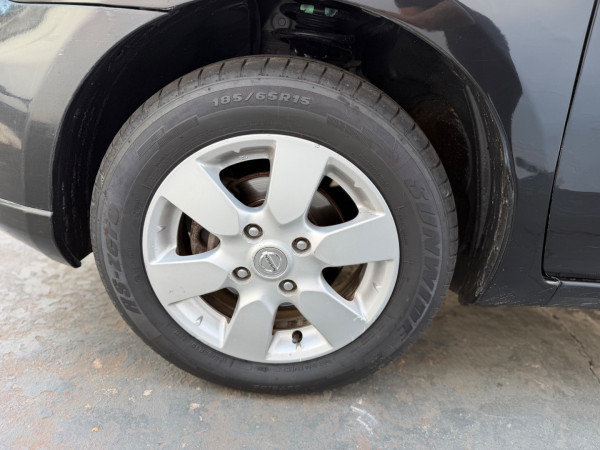 NISSAN Livina 1.8 16V 4P SL FLEX AUTOMÁTICO