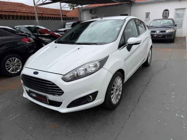 FORD Fiesta Hatch 1.6 4P TITANIUM FLEX AUTOMÁTICO