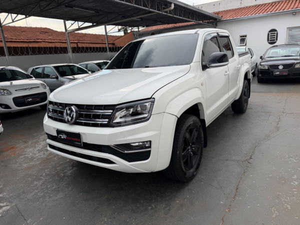 VOLKSWAGEN Amarok 3.0 V6 CABINE DUPLA HIGHLINE 4X4 TURBO INTERCOOLER AUTOMÁTICO