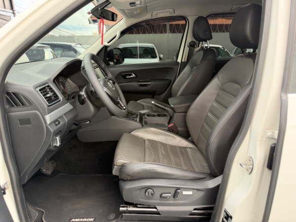 VOLKSWAGEN Amarok 3.0 V6 CABINE DUPLA HIGHLINE 4X4 TURBO INTERCOOLER AUTOMÁTICO