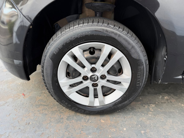 RENAULT Sandero 1.0 16V 4P FLEX EXPRESSION