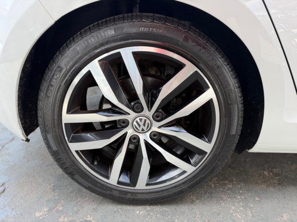 VOLKSWAGEN Golf 1.4 16V 4P TSI HIGHLINE AUTOMÁTICO