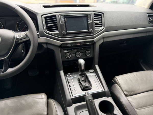 VOLKSWAGEN Amarok 3.0 V6 CABINE DUPLA HIGHLINE 4X4 TURBO INTERCOOLER AUTOMÁTICO