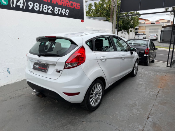 FORD Fiesta Hatch 1.6 4P TITANIUM FLEX AUTOMÁTICO