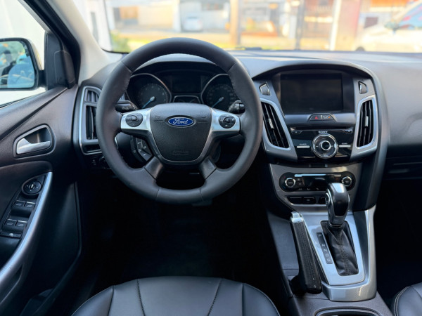 FORD Focus Hatch 2.0 16V 4P TITANIUM PLUS FLEX