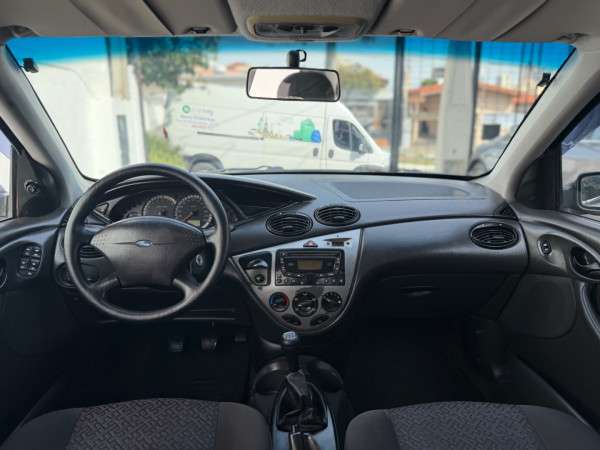 FORD Focus Sedan 1.6 4P GL FLEX
