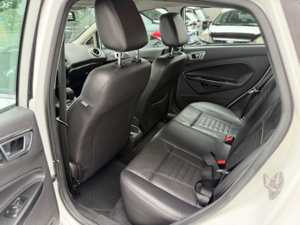 FORD Fiesta Hatch 1.6 4P TITANIUM FLEX AUTOMÁTICO