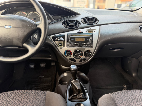 FORD Focus Sedan 1.6 4P GL FLEX