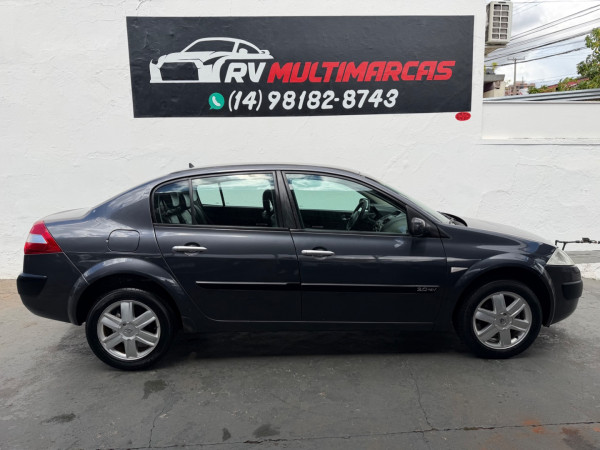 RENAULT Megane Sedan 2.0 16V 4P DYNAMIQUE