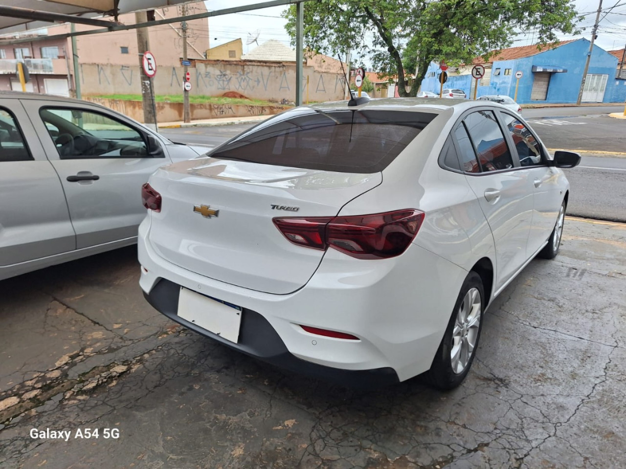 Onix Sedan 1.0 4P FLEX LTZ PLUS TURBO