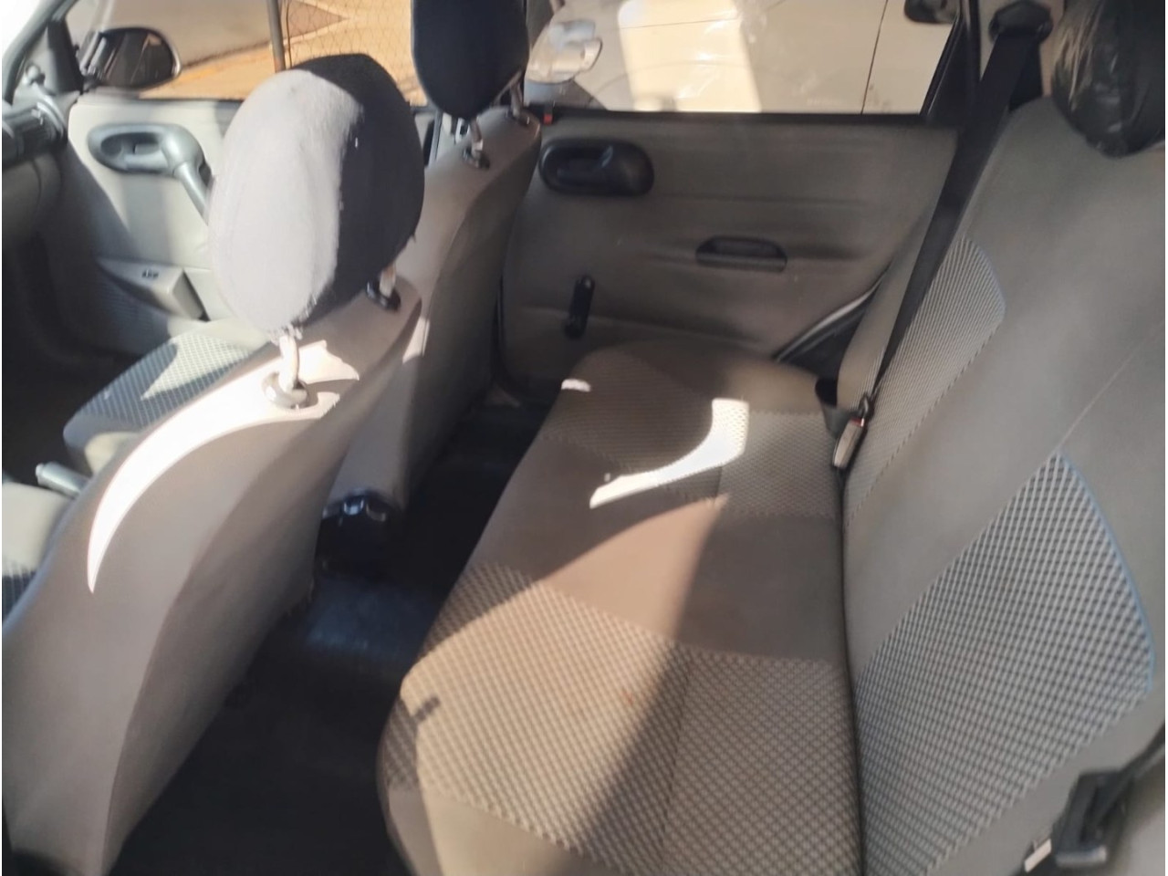 Classic Sedan 1.0 4P VHCE FLEX LS