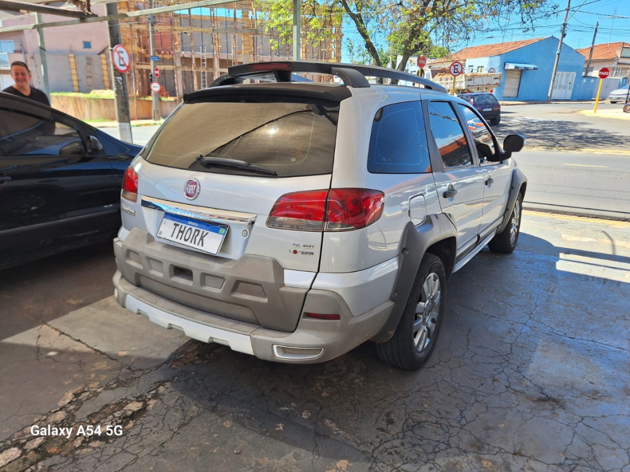 Palio Weekend 1.8 4P FLEX ADVENTURE LOCKER DUALOGIC AUTOMATIZADO