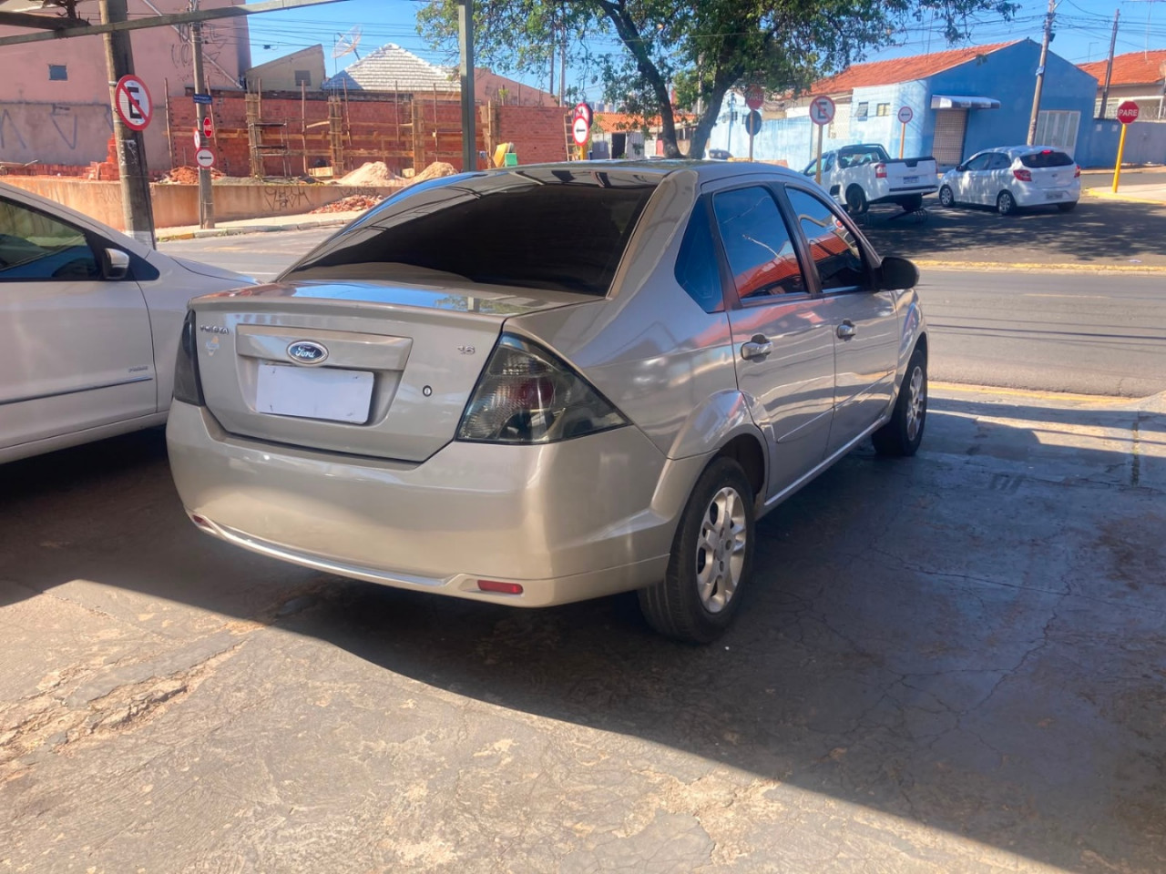 Fiesta Sedan 1.6 4P FLEX