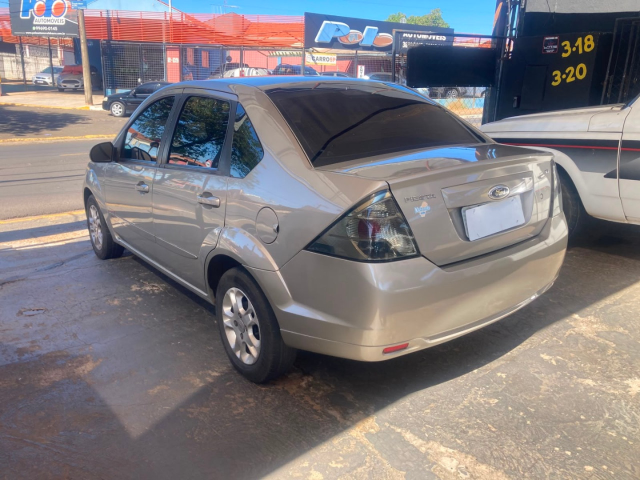 Fiesta Sedan 1.6 4P FLEX