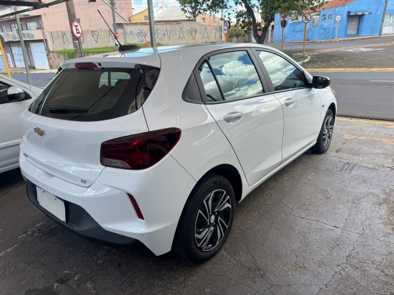 Onix Hatch 1.0 4P FLEX LT