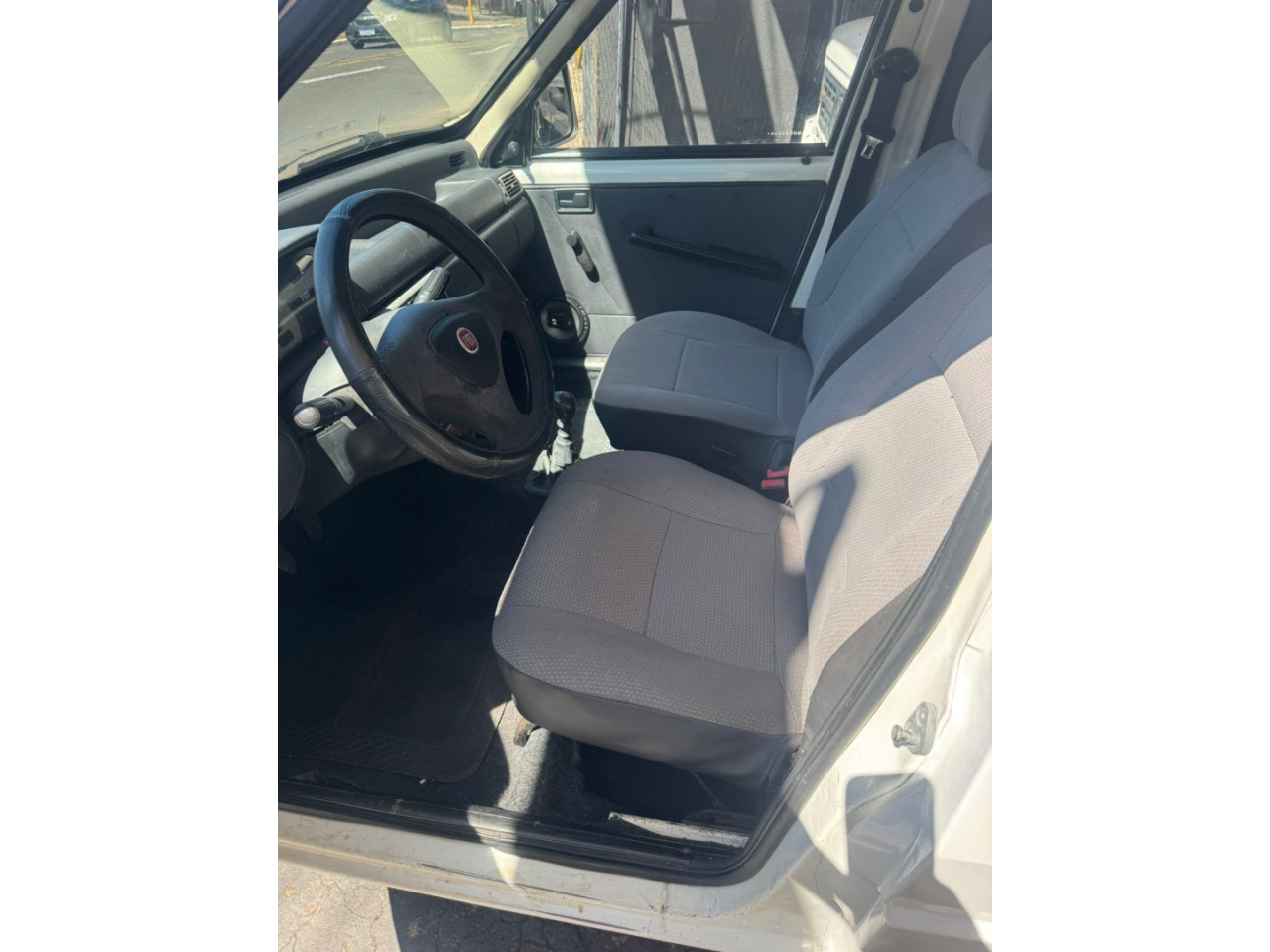 Fiorino Furgão 1.3 FLEX