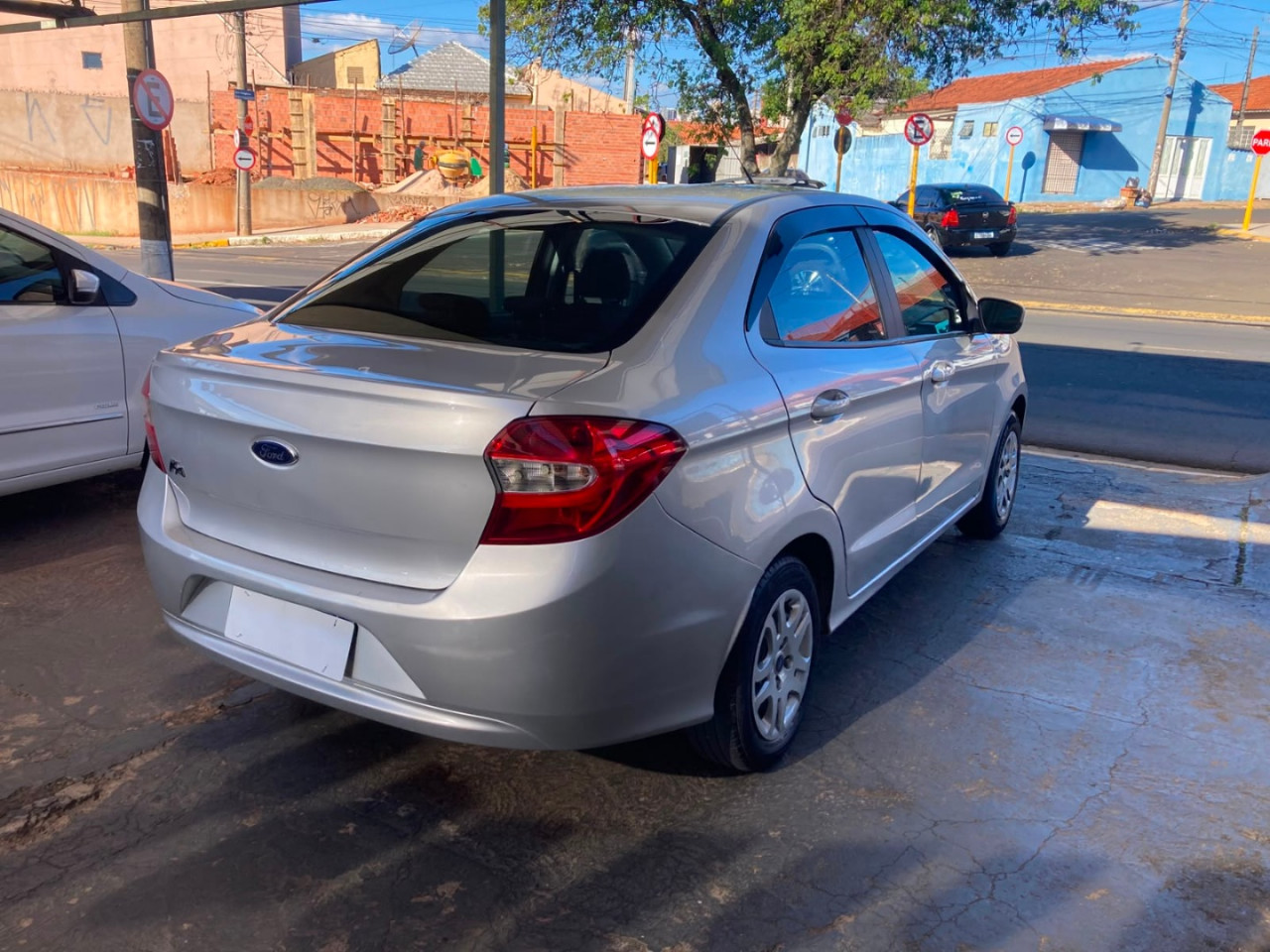 Ka + Sedan 1.5 12V 4P FLEX TI-VCT SE PLUS