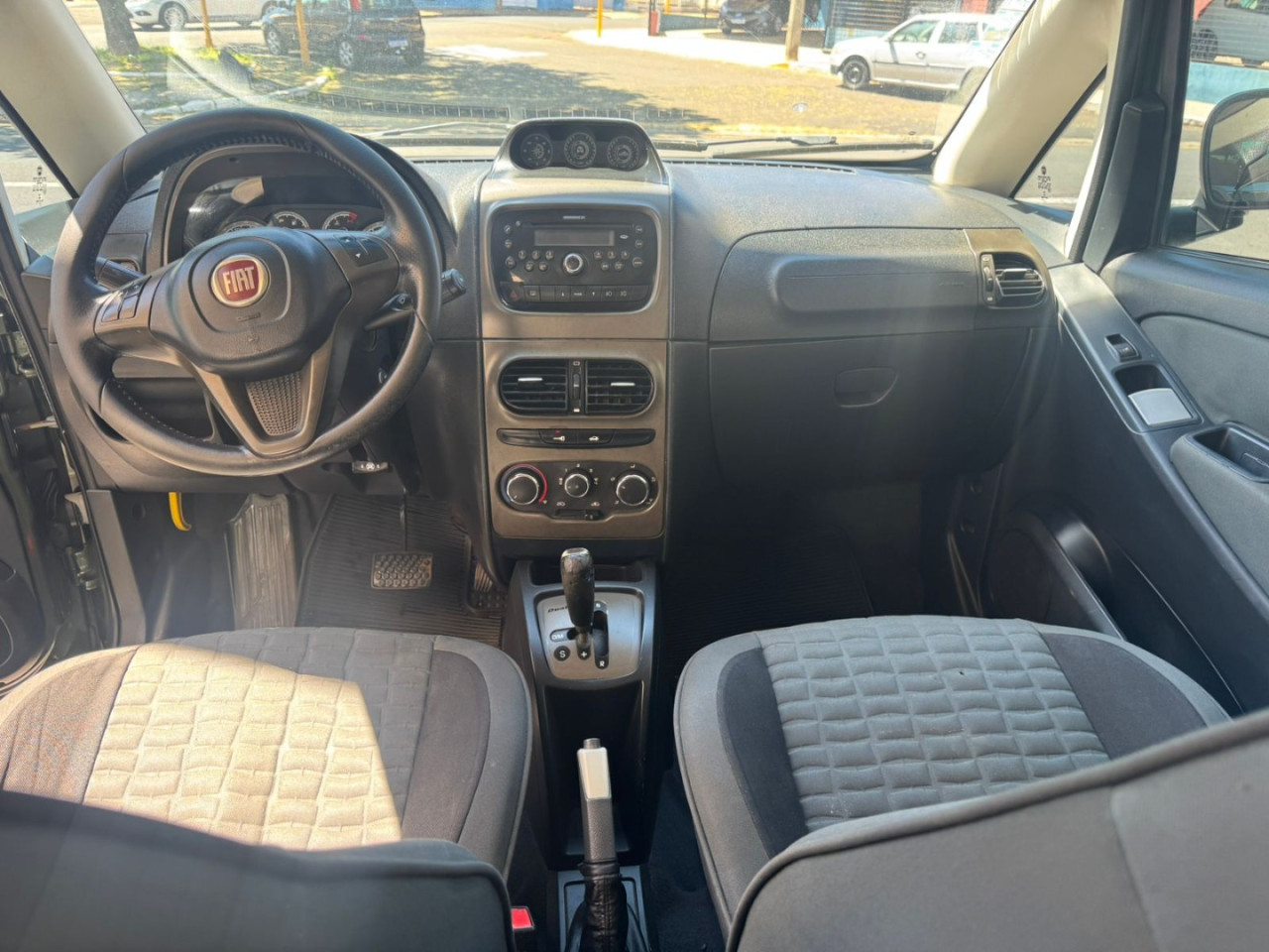 Idea 1.8 16V 4P FLEX ADVENTURE DUALOGIC AUTOMATIZADO