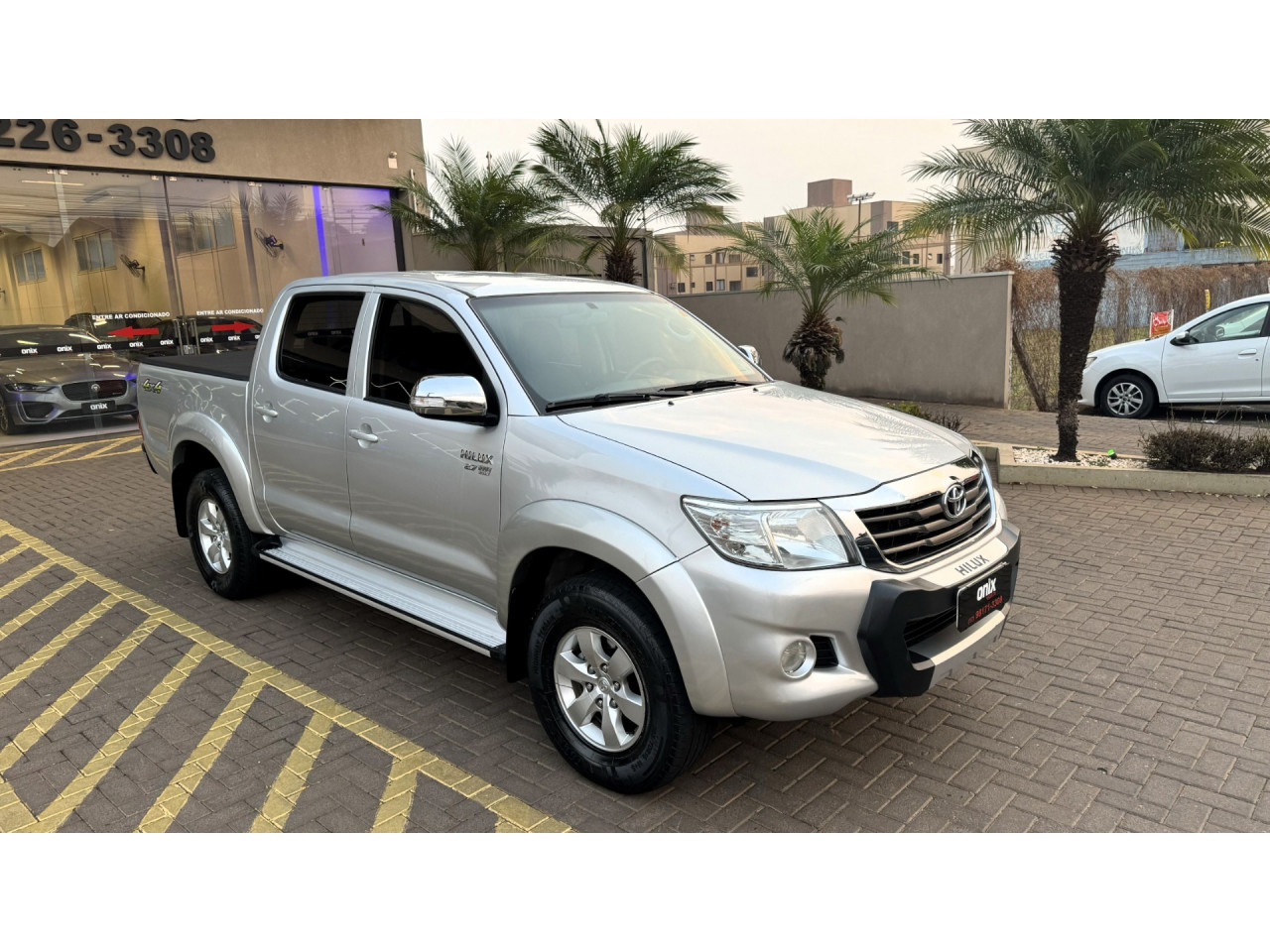 Hilux Caminhonete 2.7 16V 4P SRV FLEX 4X4  CABINE DUPLA AUTOMÁTICO