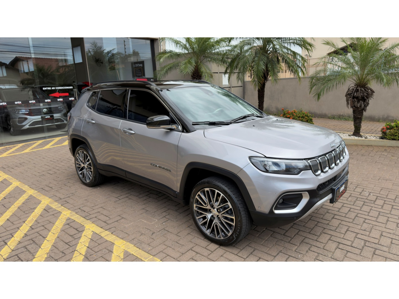 Compass 2.0 TD350 TURBO DIESEL LIMITED AT9