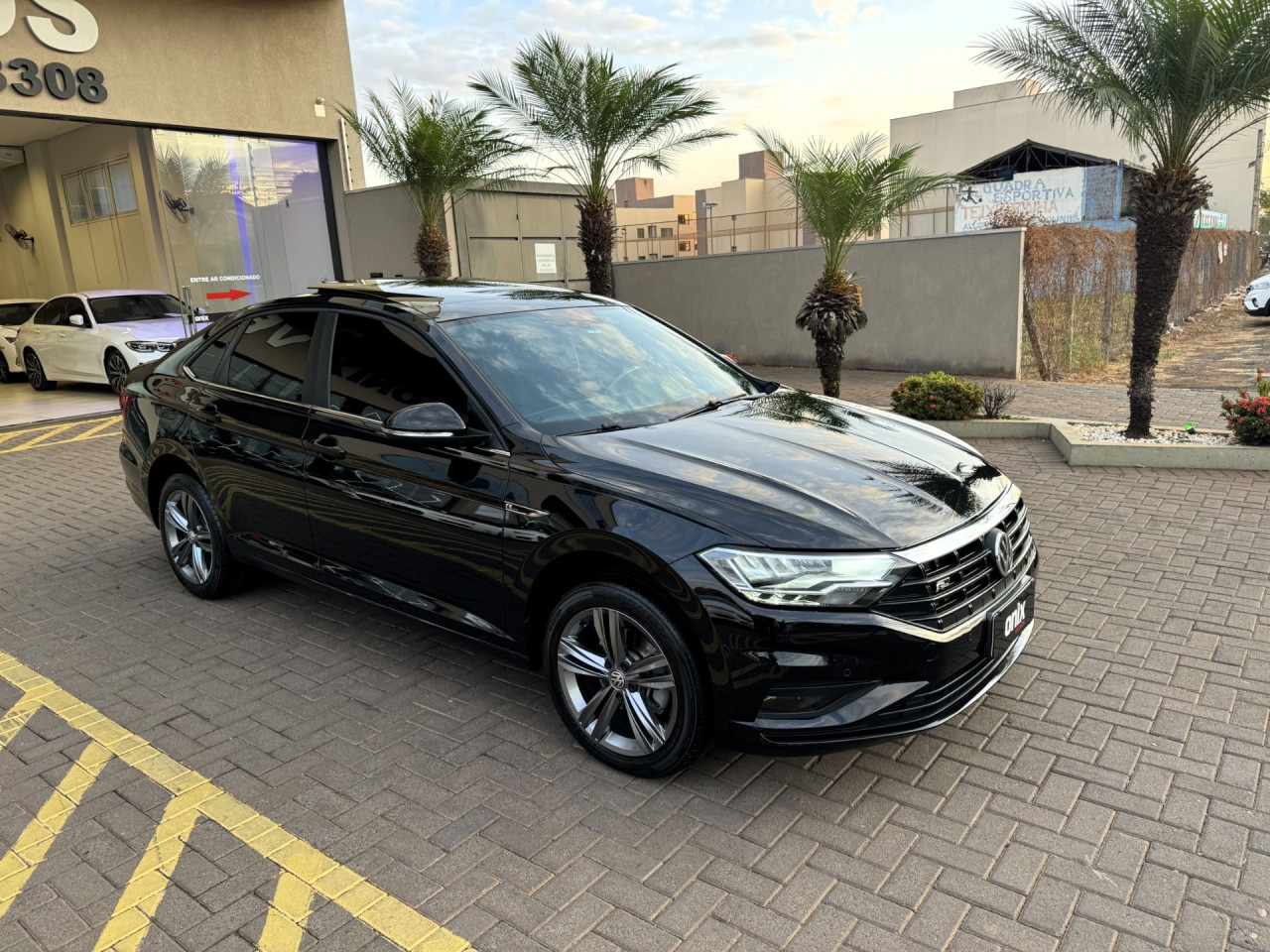 Jetta 1.4 4P 250 TSI R-LINE AUTOMÁTICO