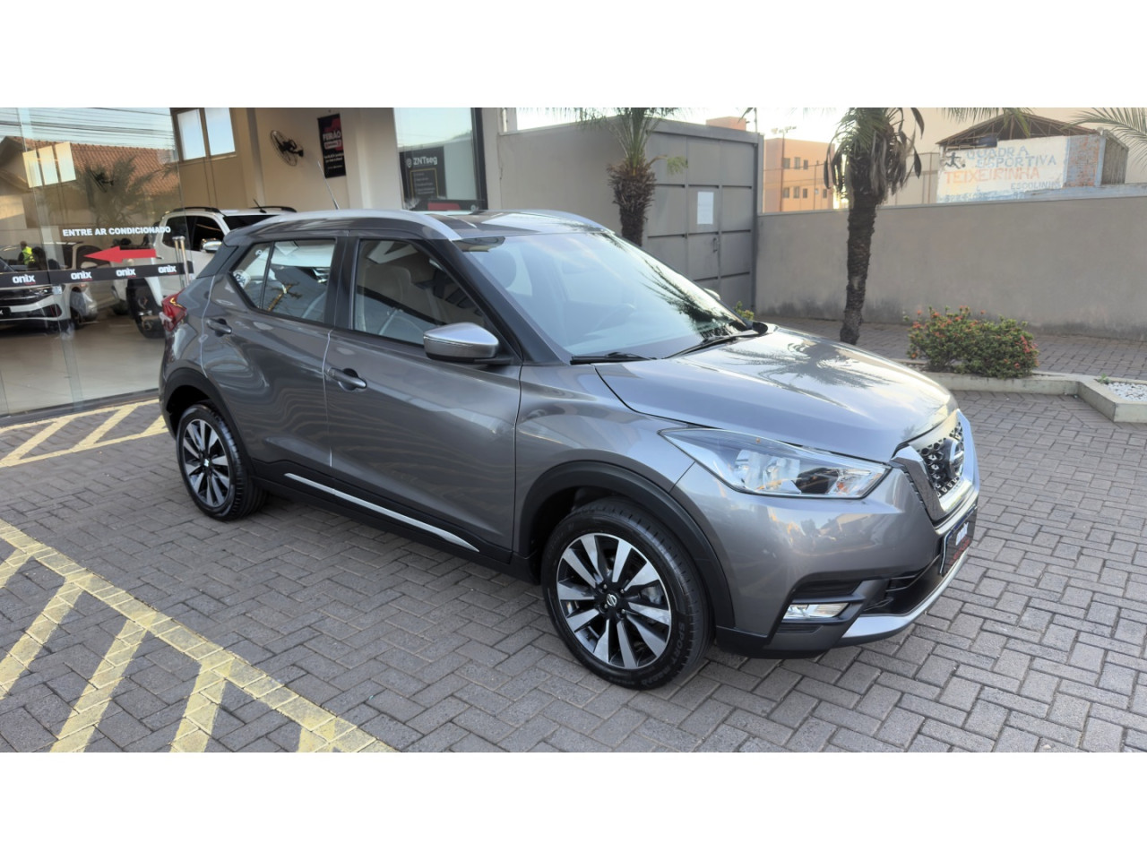 Kicks 1.6 16V FLEXSTART SV 4P XTRONIC