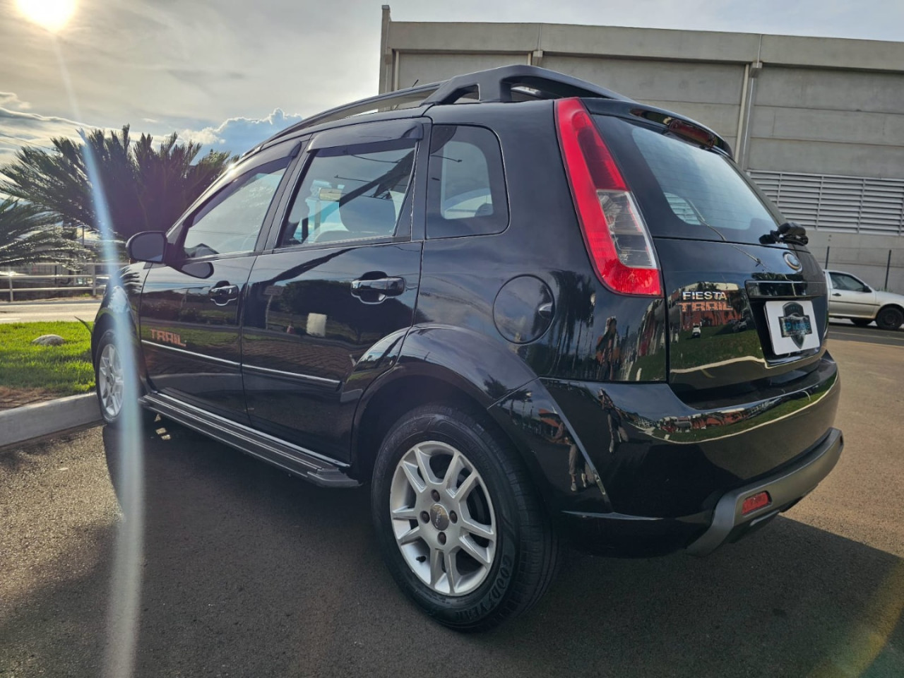 Fiesta Hatch 1.6 4P TRAIL FLEX