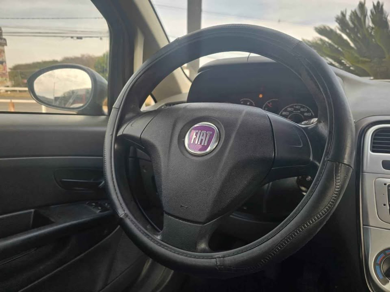 Punto 1.4 4P ATTRACTIVE FLEX