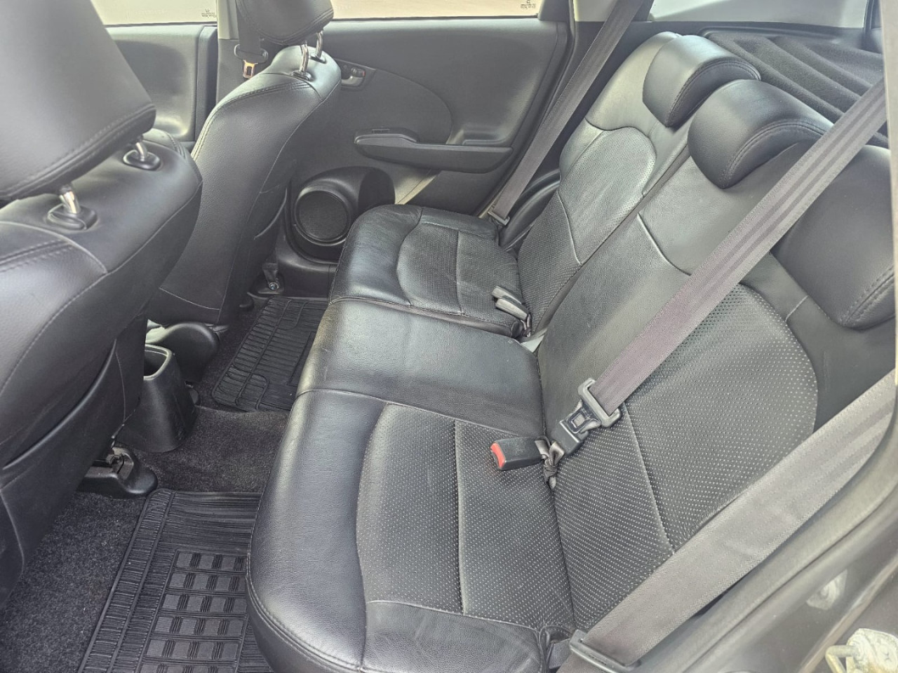 Fit 1.4 16V 4P LX FLEX